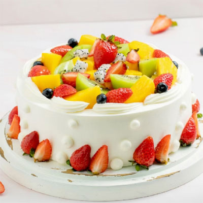 delicious cake to city